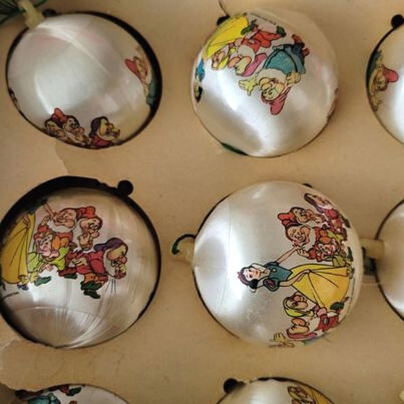 Alderbrook Disney Snow White And the Seven Dwarfs Christmas Ornaments - Picture 3 of 3